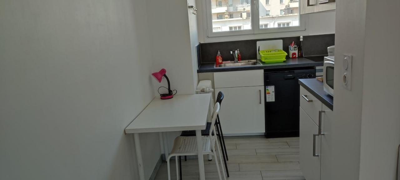 Appartement 83 M2, 4 Lits , 5 Pers, 100 M De La Gare, Confortable Et Lumineux Le Havre Bagian luar foto